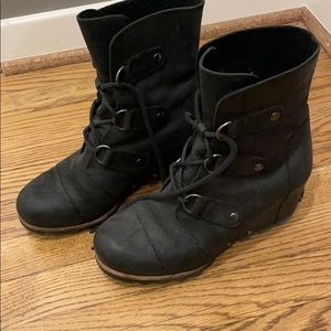 Sorel weatherproof boots